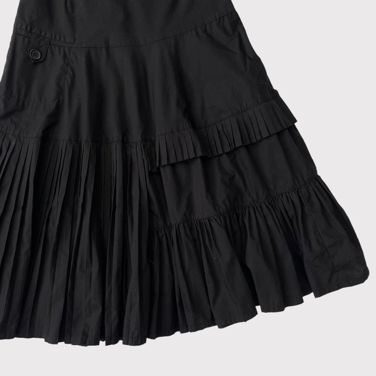 French vintage black subversive pleated skirt